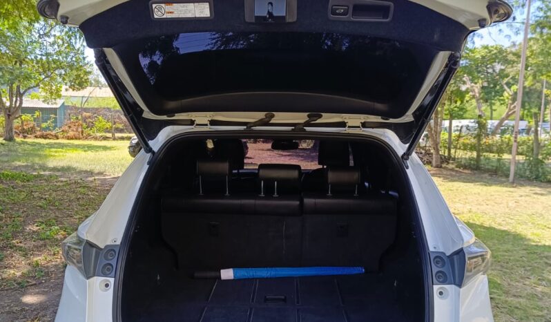
								Toyota Harrier 2016 For Sale in Kenya full									