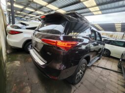 
										TOYOTA FORTUNER 2017 7-Seater. full									