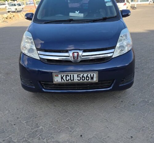 
								Toyota Isis 2012 1800cc for Sale in Kenya | Super Clean 7-Seater KSh 930K full									