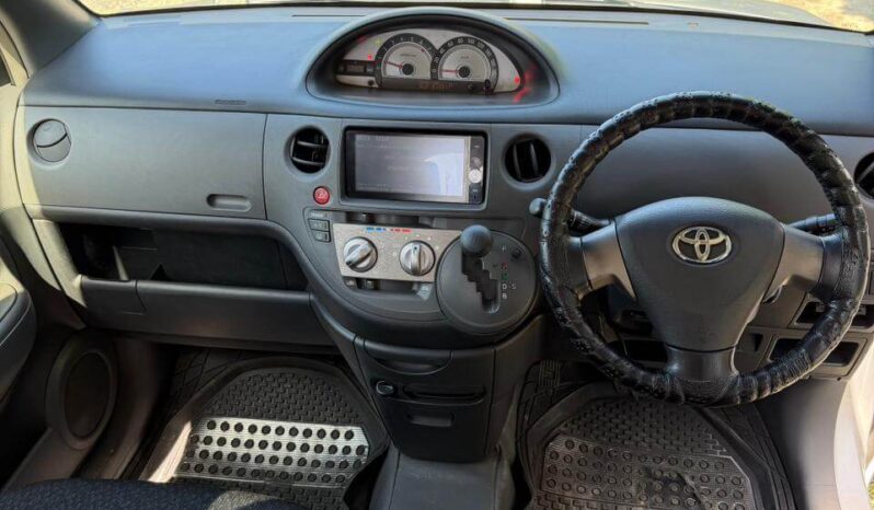 
								Toyota Sienta 2014 for Sale in Mombasa full									
